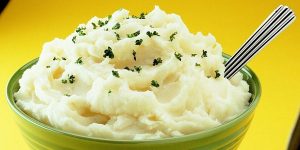 mashed-potatoes-w-parsley